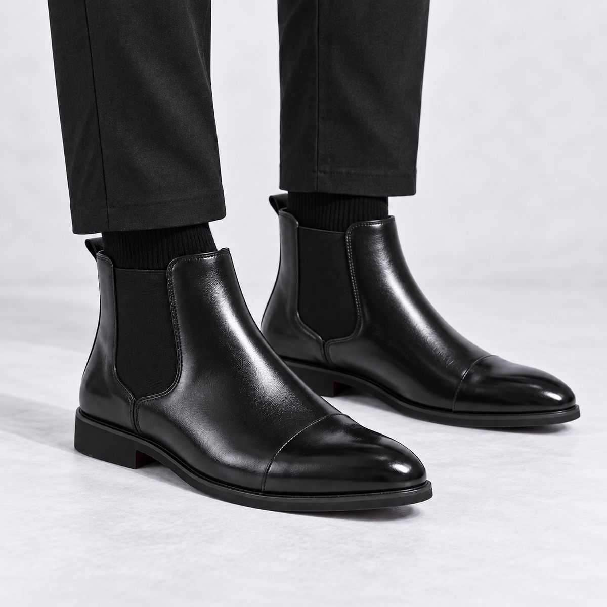 Valen - Sophisticated Men's Black Leather Pointed-Toe Chelsea Boots